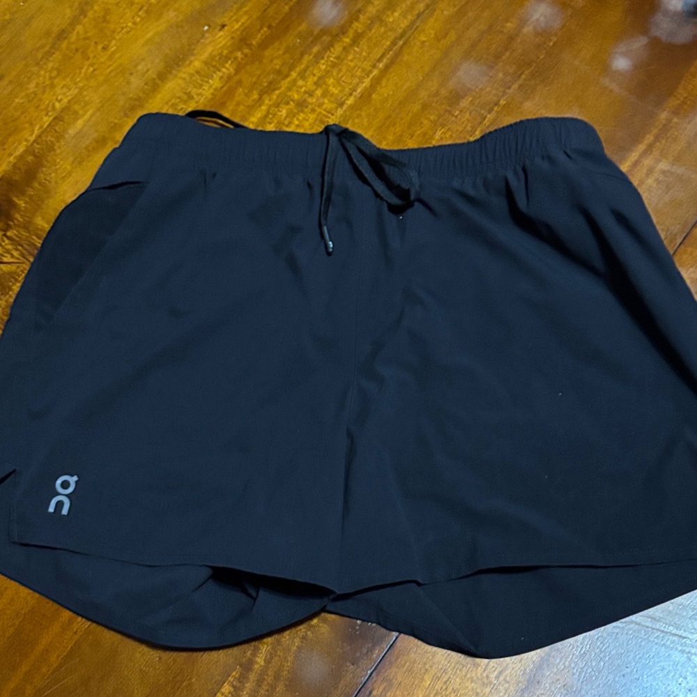 On Running Women’s Dark Athletic Shorts